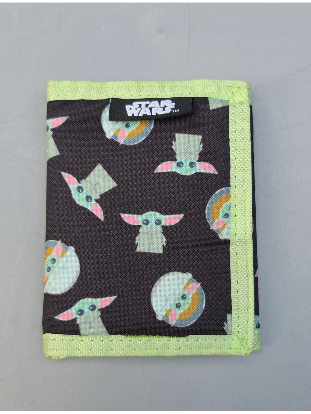 Star Wars The Mandalorian Grogu Baby Yoda Trifold Wallet Black Green